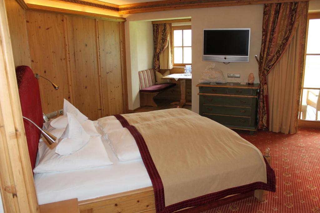 Wellnessresidenz Schalber Hotel Serfaus Værelse billede